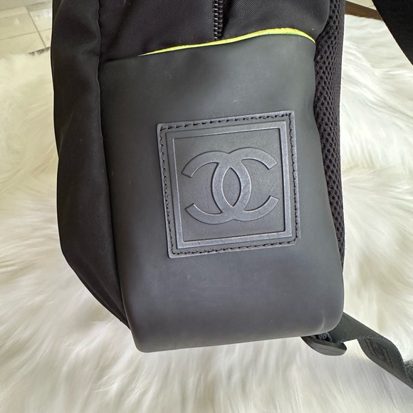 Chanel Backpack - Picture 5 of 17